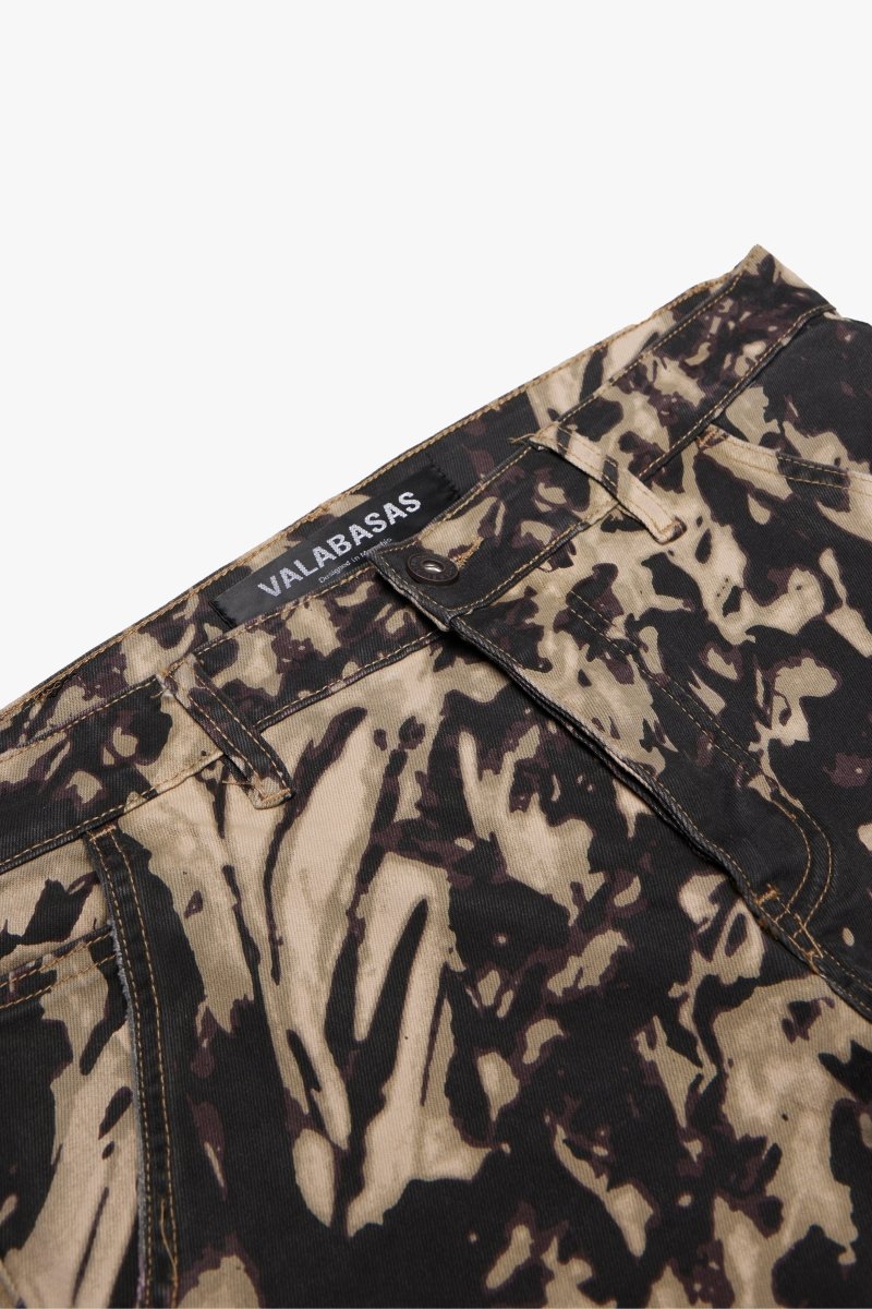 "COMMANDER" STACKED FLARE DENIM DUNE CAMO - Valabasas