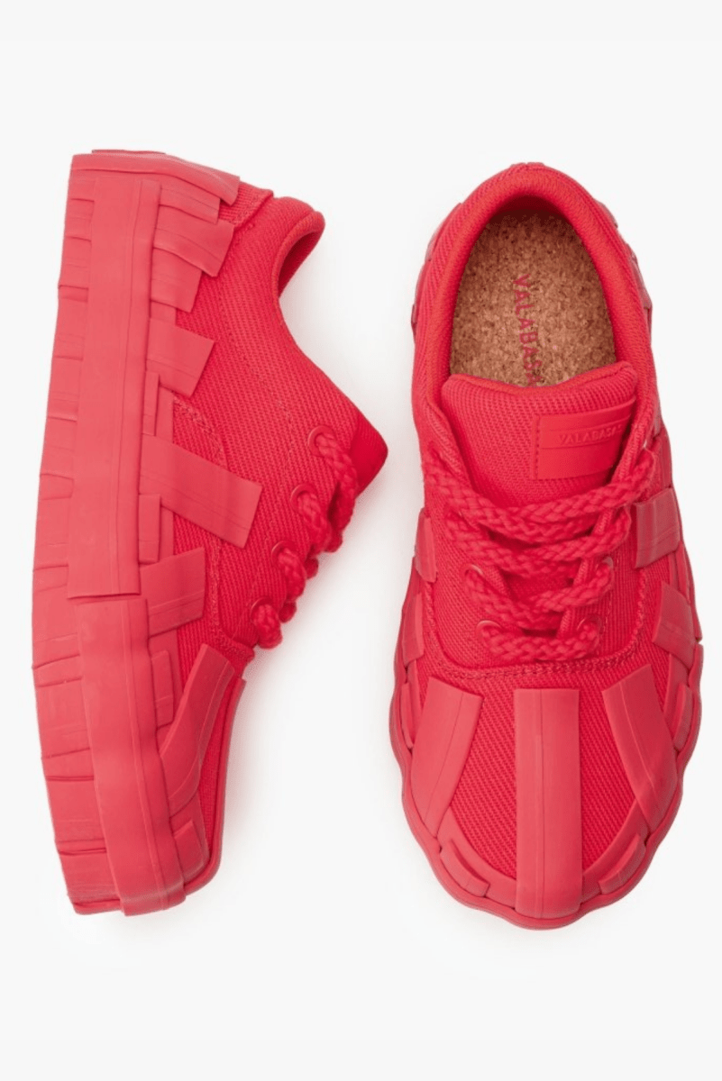 Yuratsu 100 Red Shoes – Valabasas