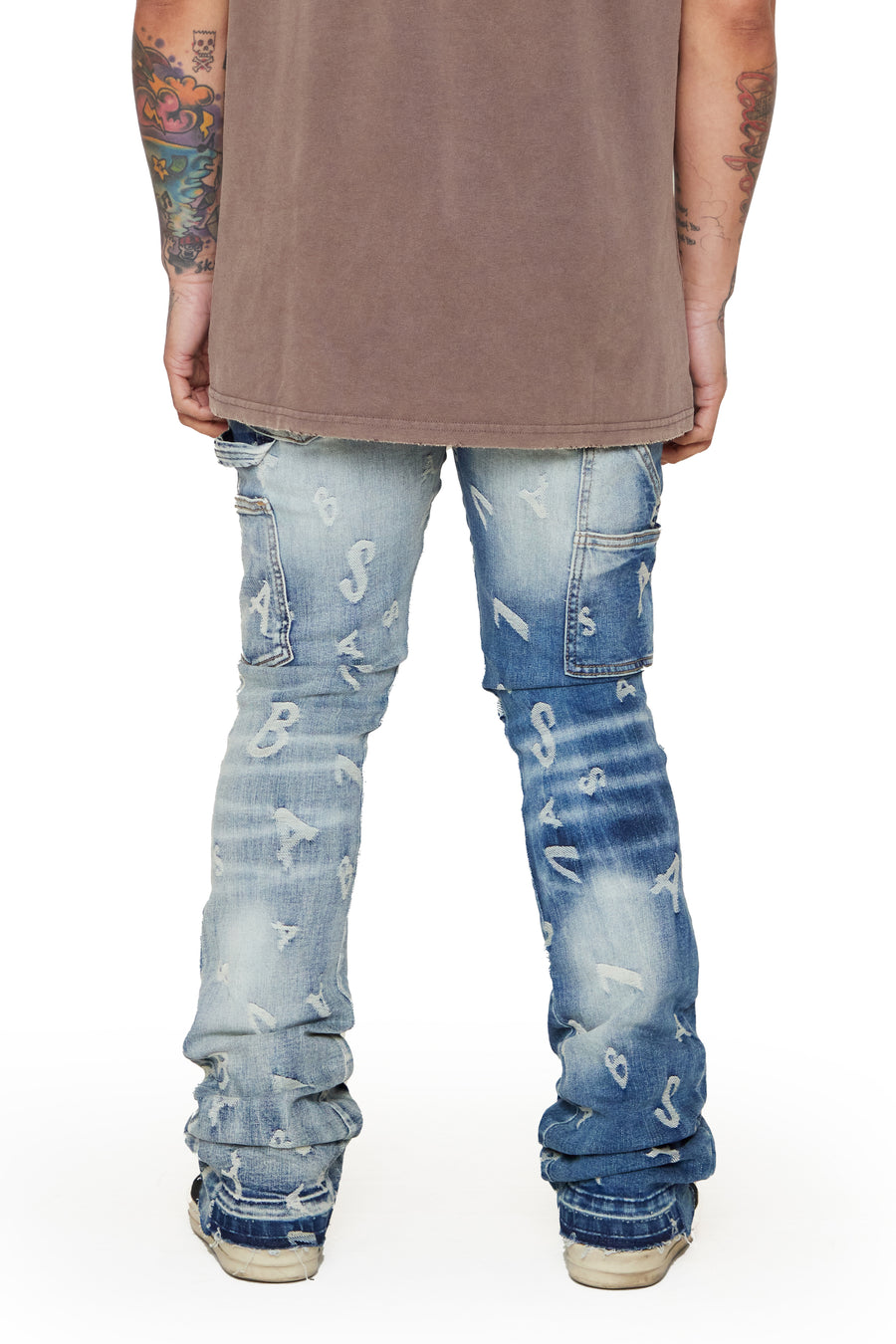 “V-SCRABBLE” BLUE WASHED STACKED FLARE JEAN