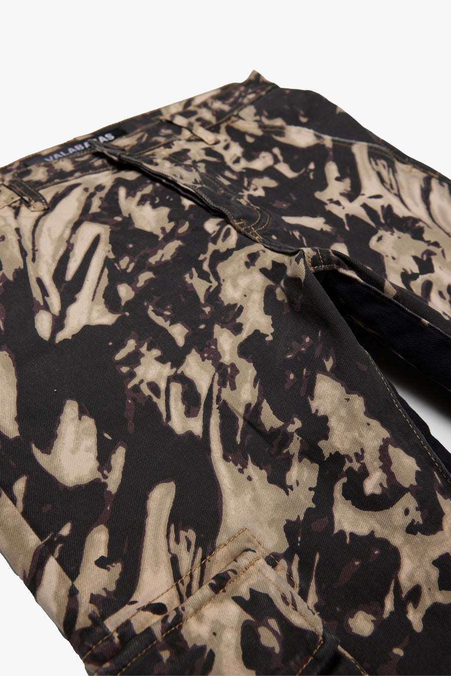 "COMMANDER" DUNE CAMO STACKED FLARE DENIM