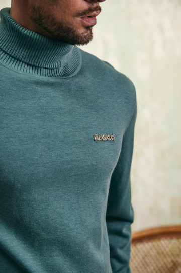 "PRESTANZA" LAKE BLUE TURTLE NECK