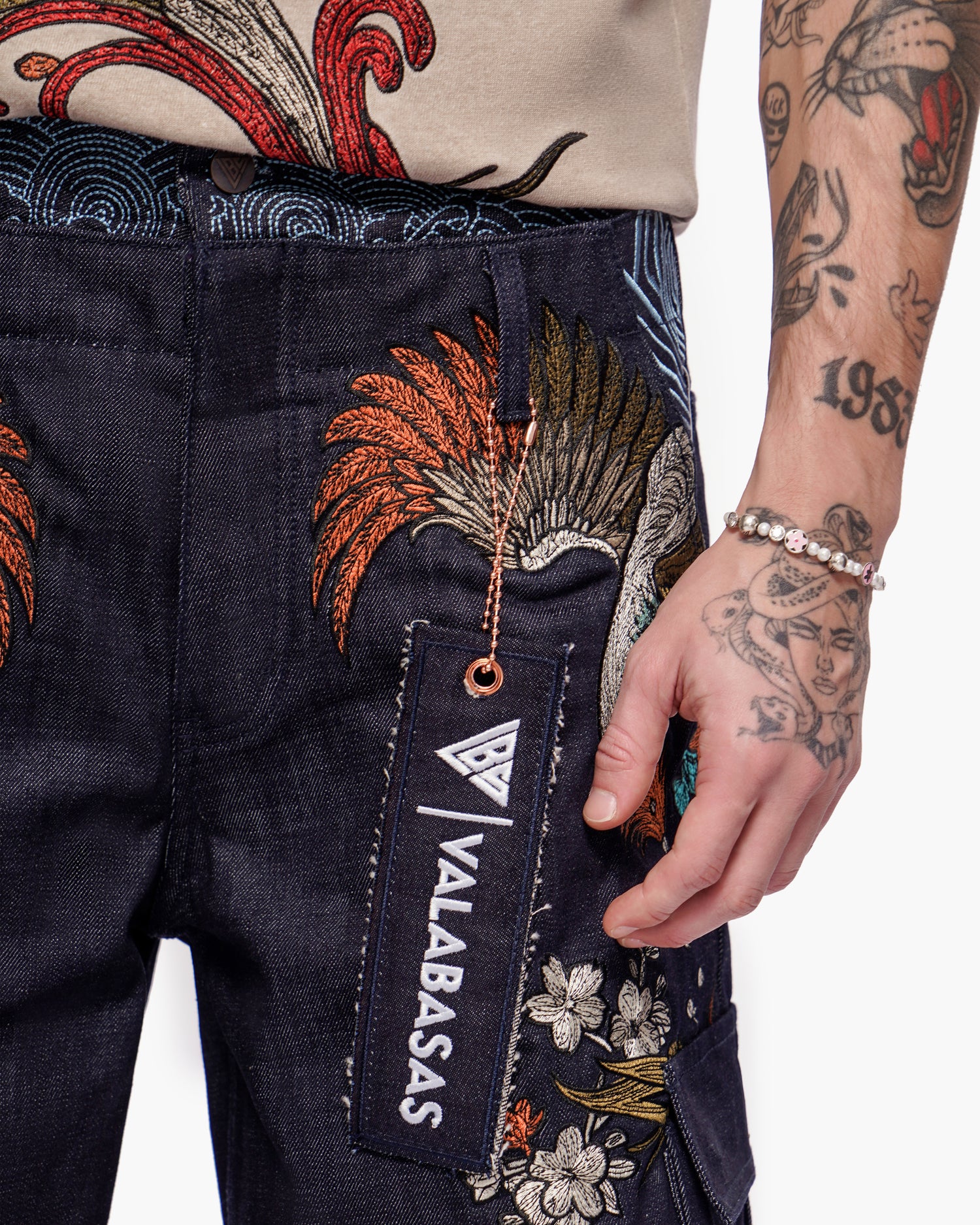Graviku Baggy Cargo Jorts Indigo