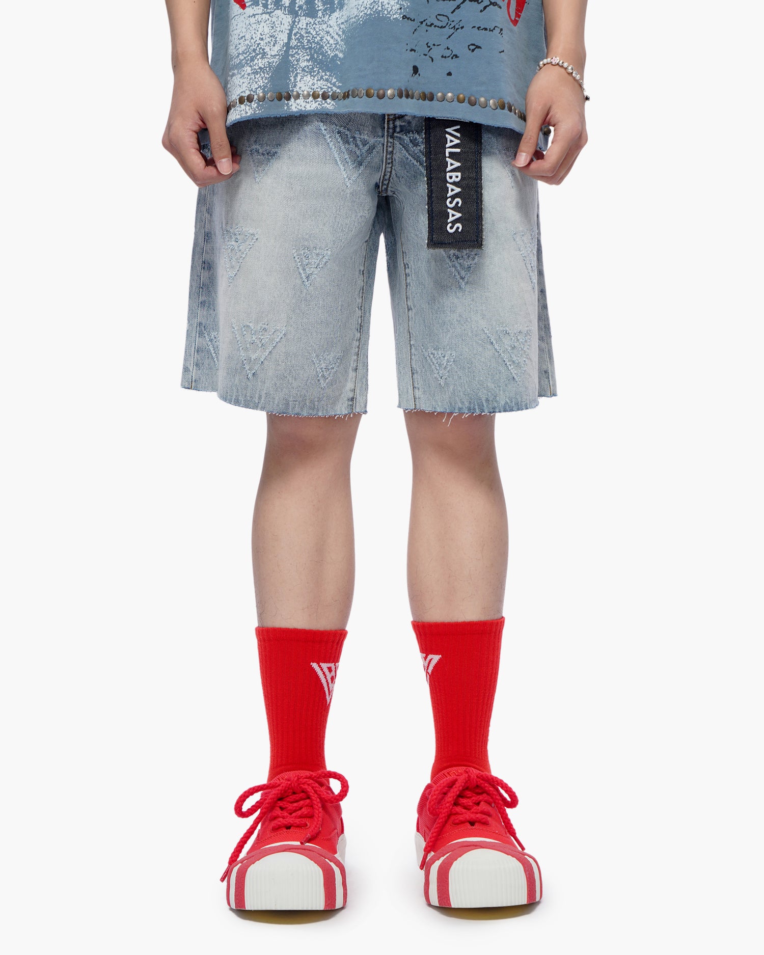 Mr. Engraved Shorts Light Wash