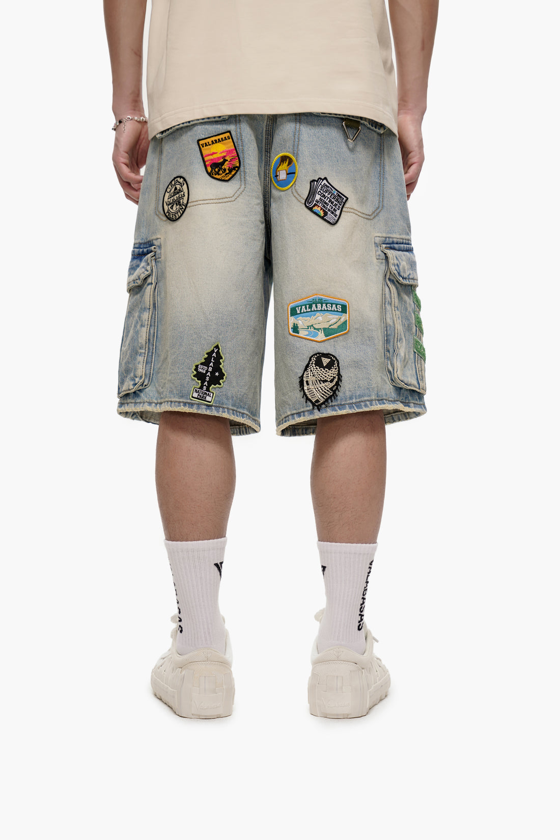 District Light Wash Jorts