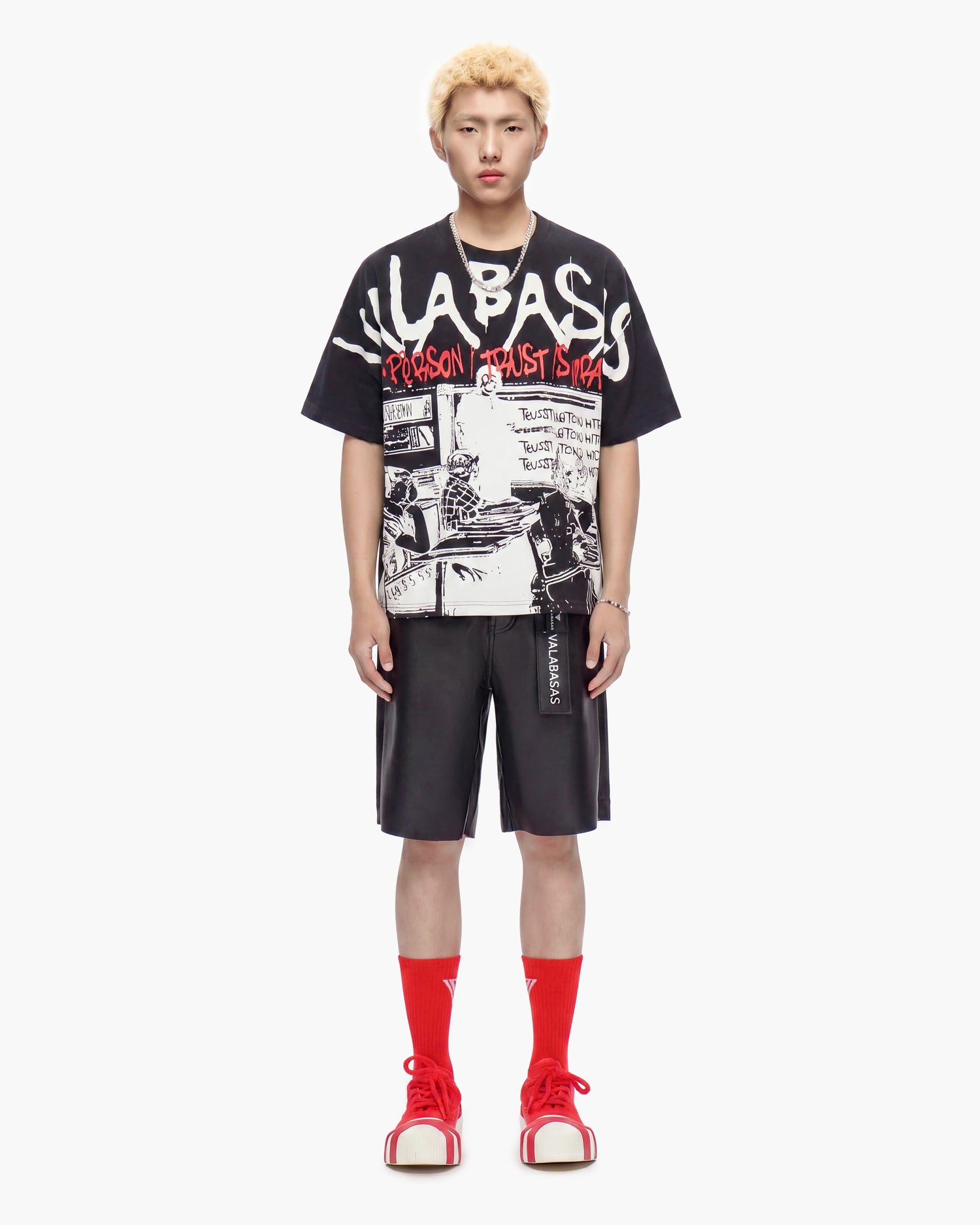 Granny Tee Black