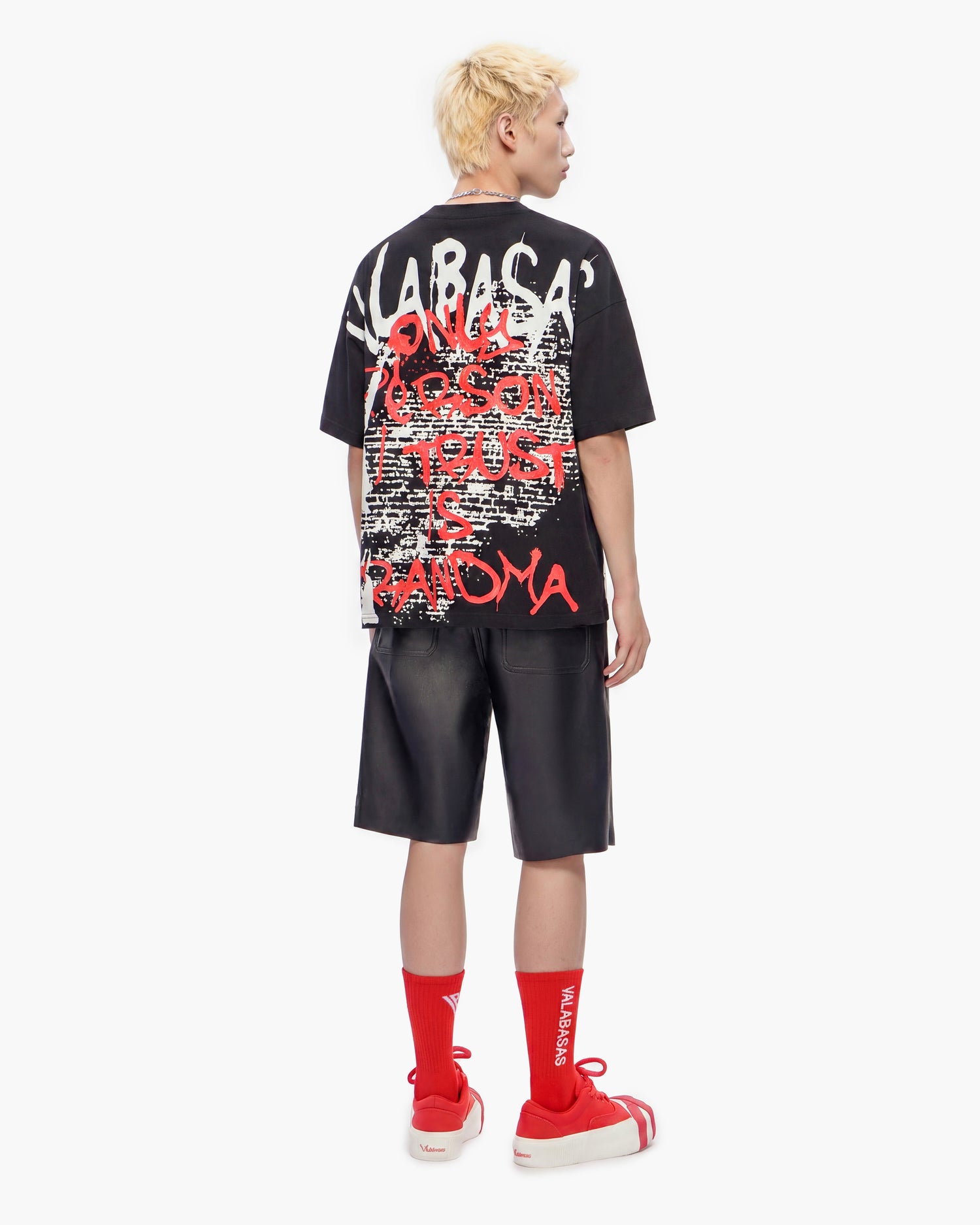 Granny Tee Black