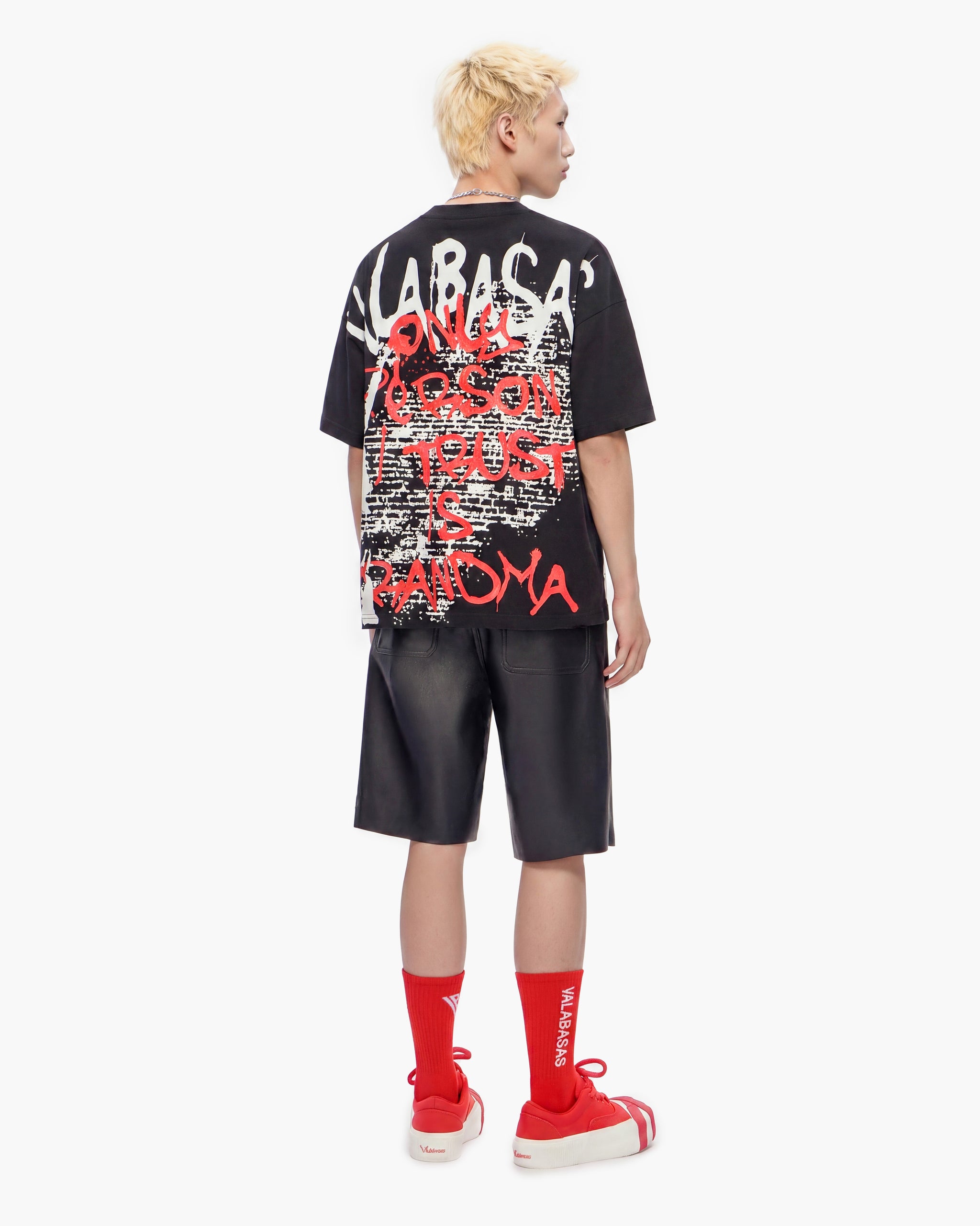 Granny Tee Black