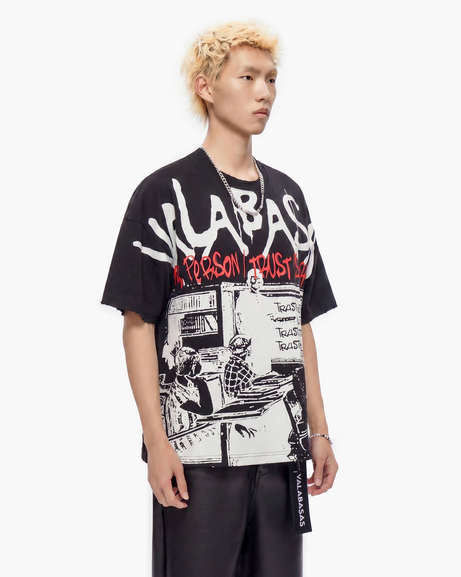 Granny Tee Black