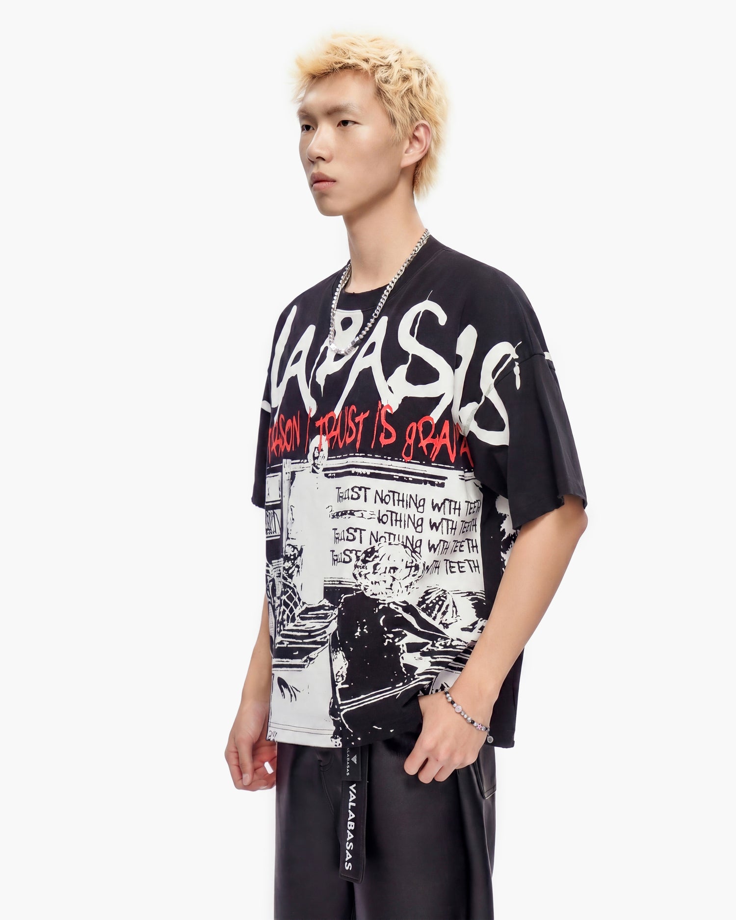 Granny Tee Black