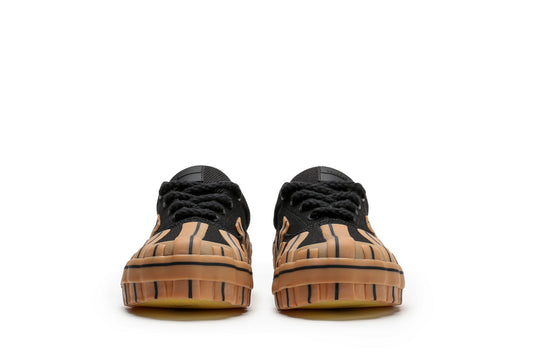 Yuratsu 100 Black Gum Shoes