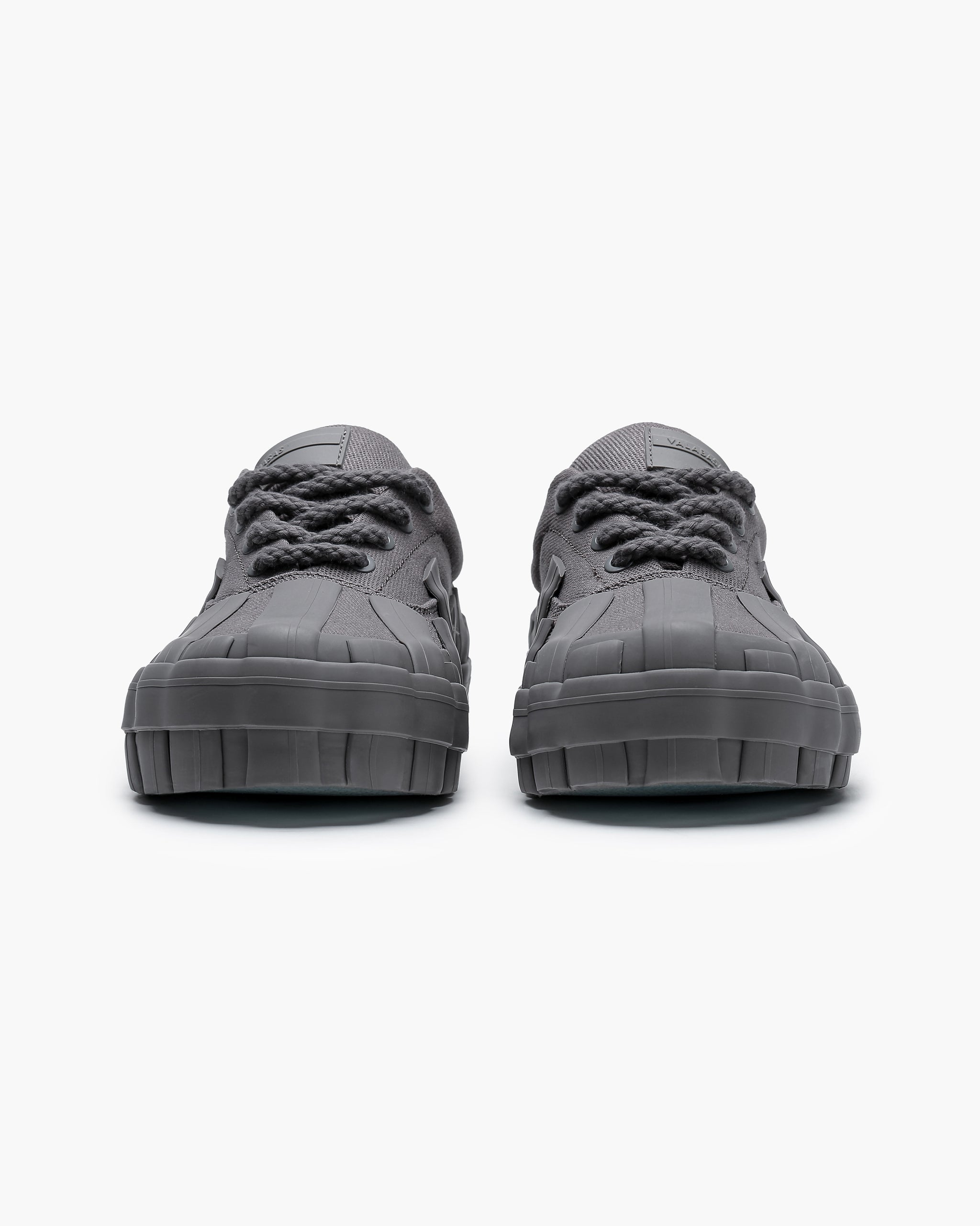 Yuratsu 100 Graphite Sneakers