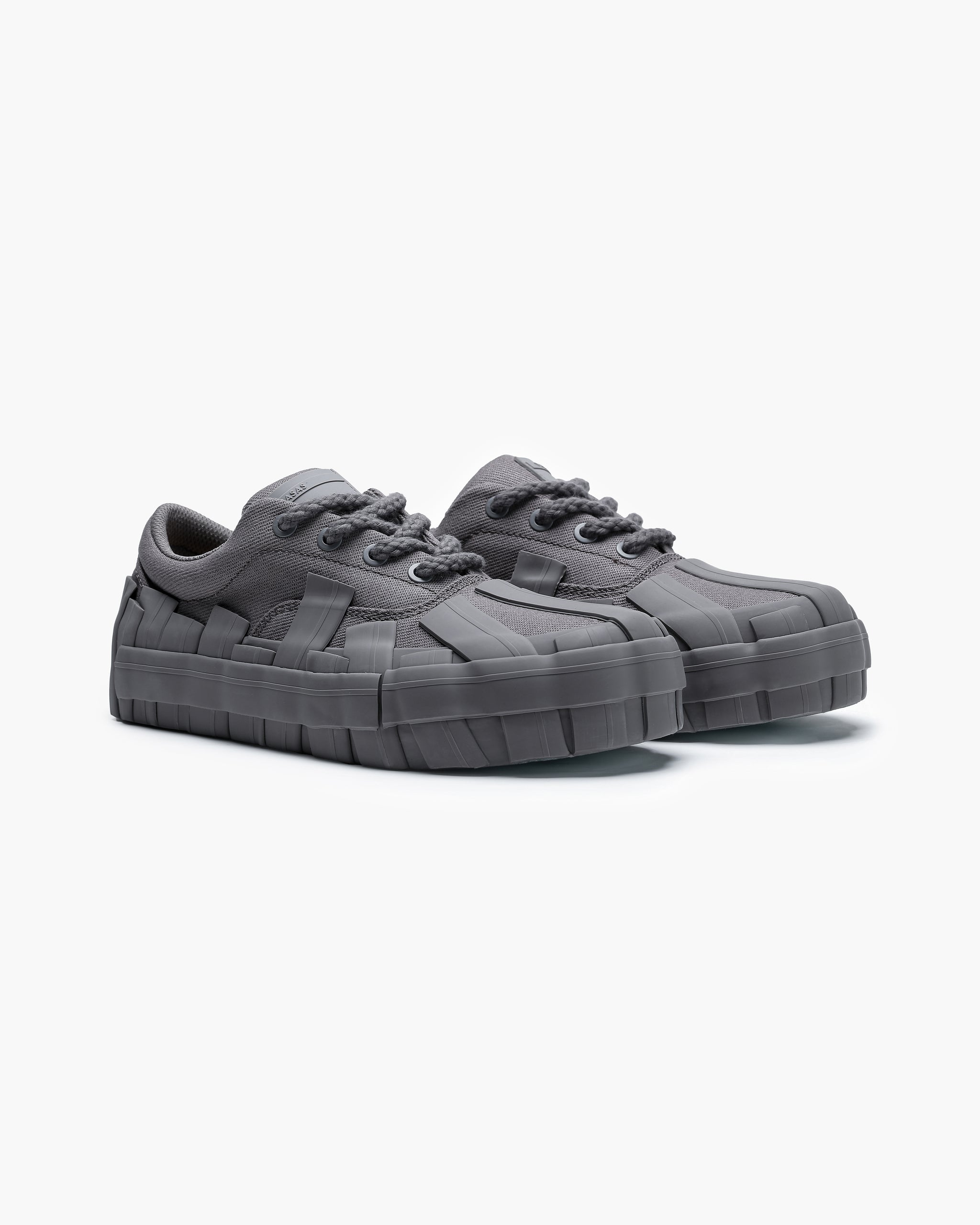 Yuratsu 100 Graphite Sneakers