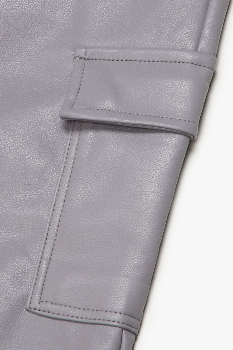 "CITING" SKINNY VEGAN LEATHER JEAN GREY - Valabasas