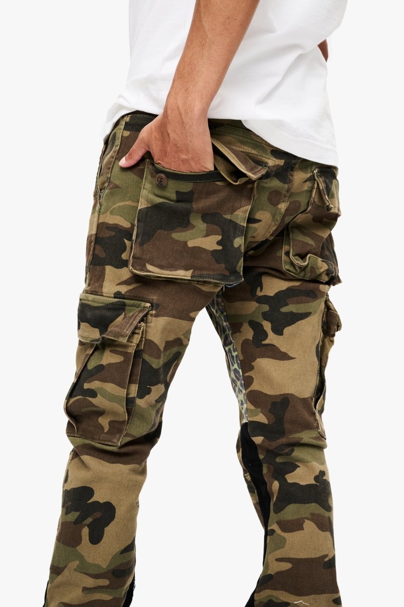 Commander 3.0 Stacked Flare Jean Camo - Valabasas