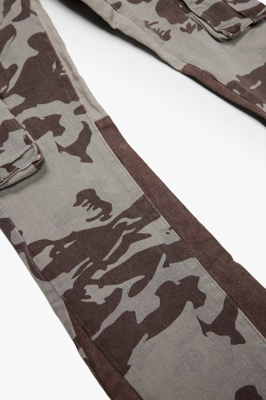 "COURAGE" STACKED FLARE JEAN GREY CAMO - Valabasas