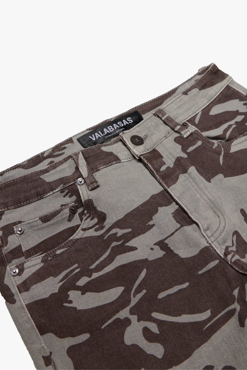 "COURAGE" STACKED FLARE JEAN GREY CAMO - Valabasas