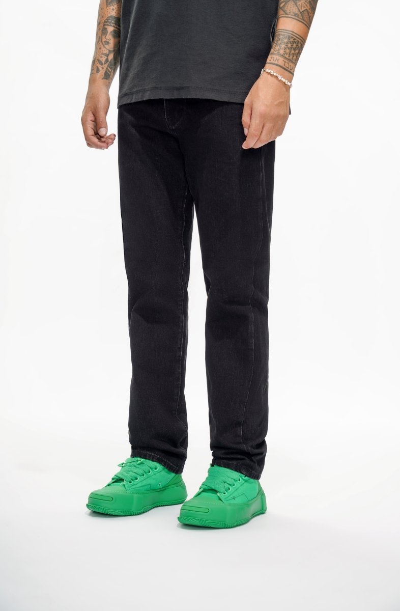 Different Straight Fit Jeans Black - Valabasas