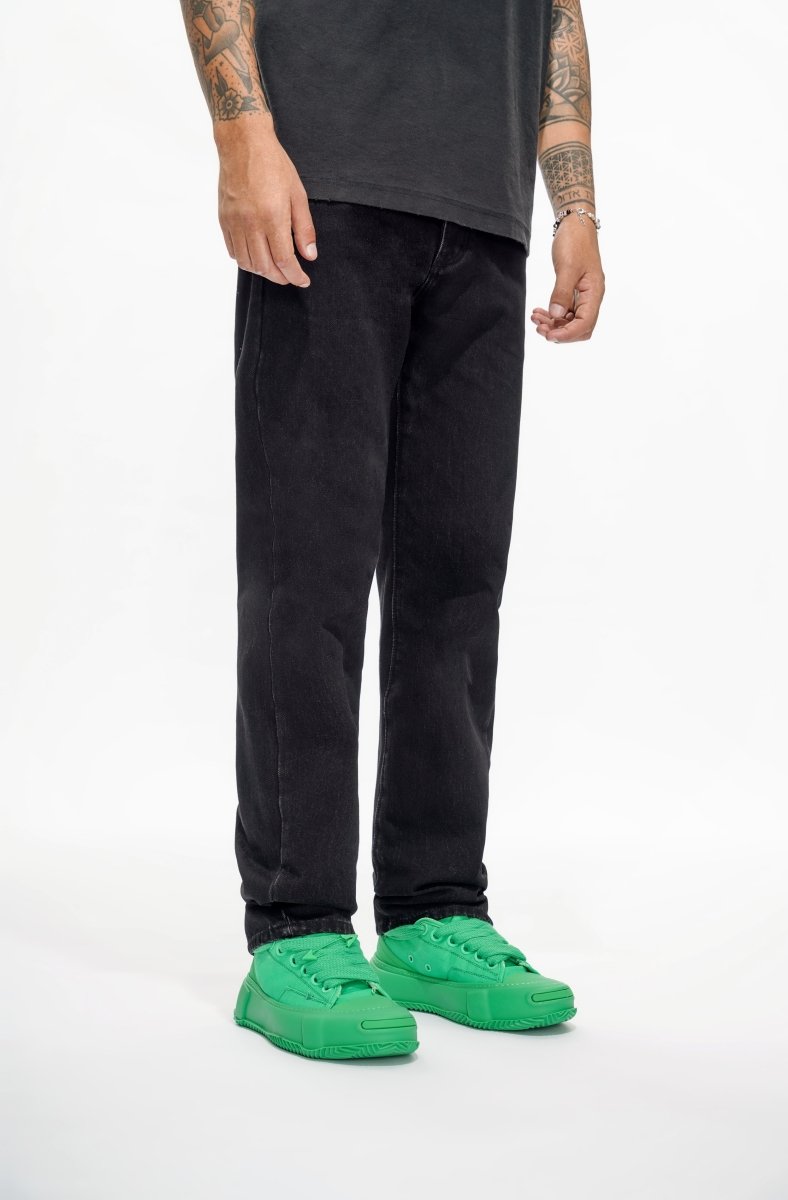 Different Straight Fit Jeans Black - Valabasas