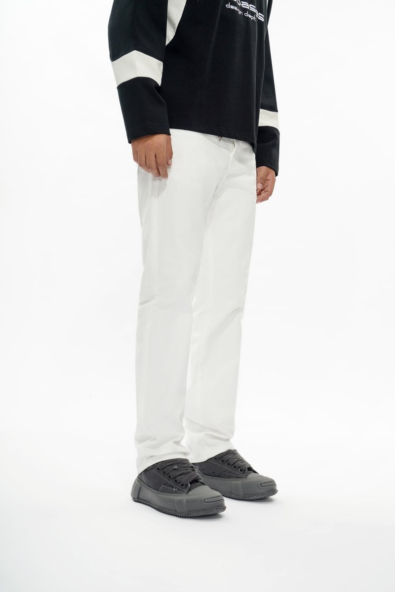 Different Straight Fit Jeans White - Valabasas