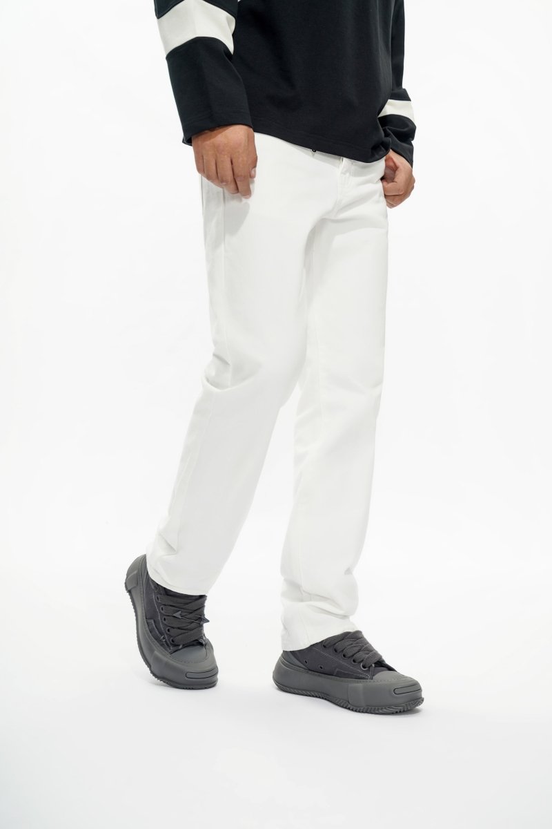 Different Straight Fit Jeans White - Valabasas
