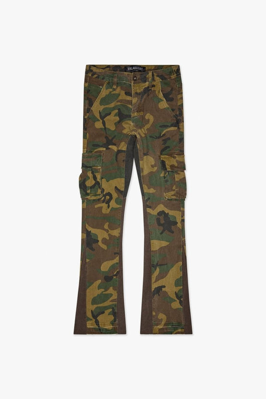 Geno Stacked Flare Jean Er Green - Valabasas