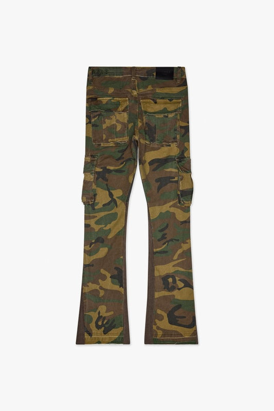 Geno Stacked Flare Jean Er Green - Valabasas