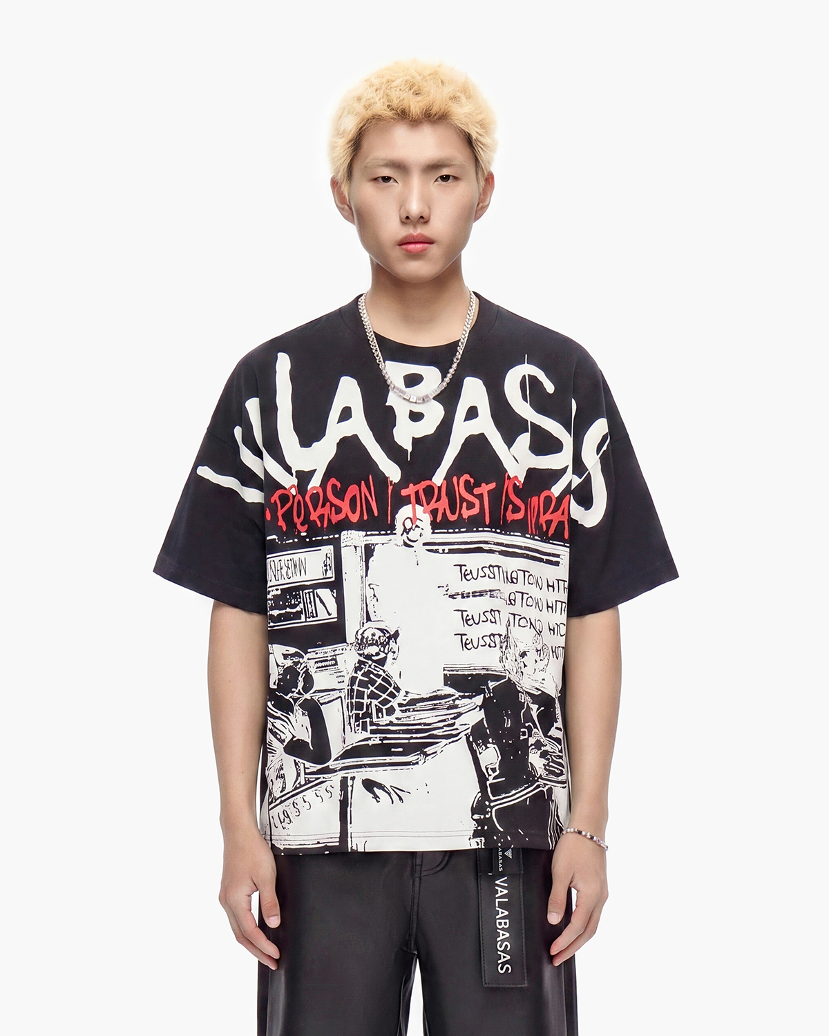 Granny Tee Black