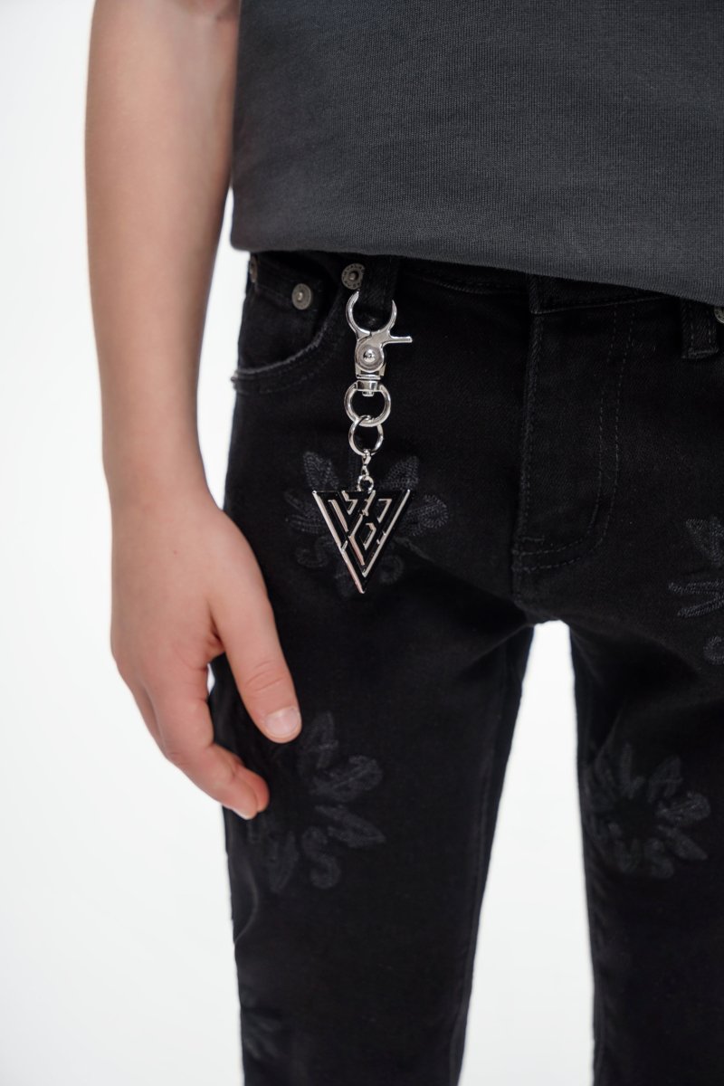 Kids Art Black Washed Stacked - Valabasas