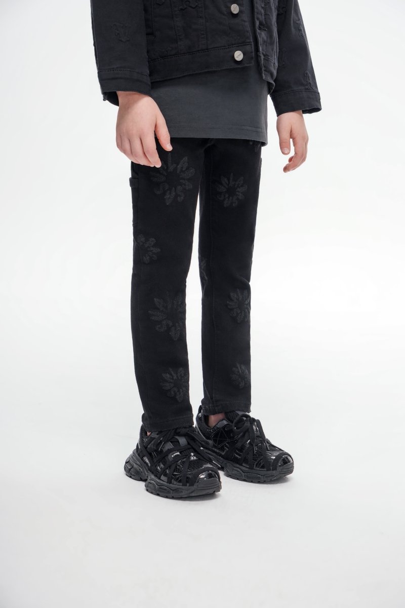 Kids Art Black Washed Stacked - Valabasas