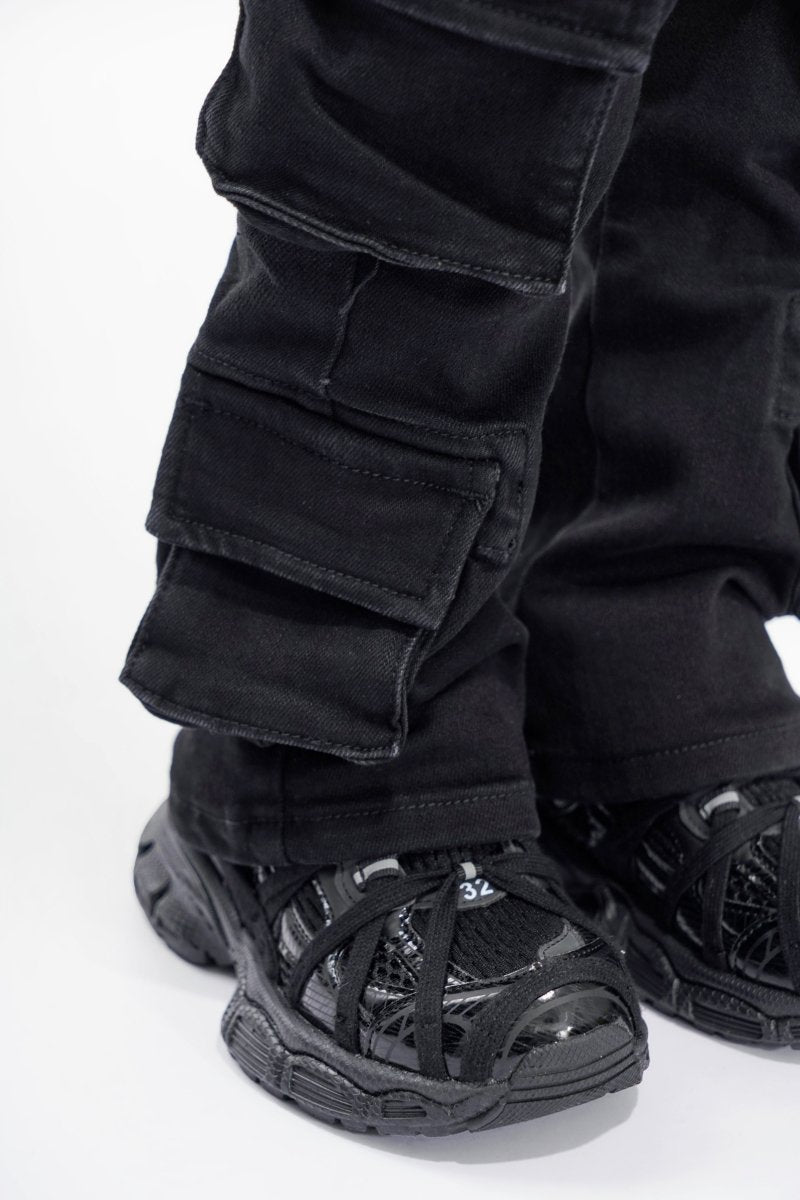 Kids Pinnacle Black Stacked - Valabasas