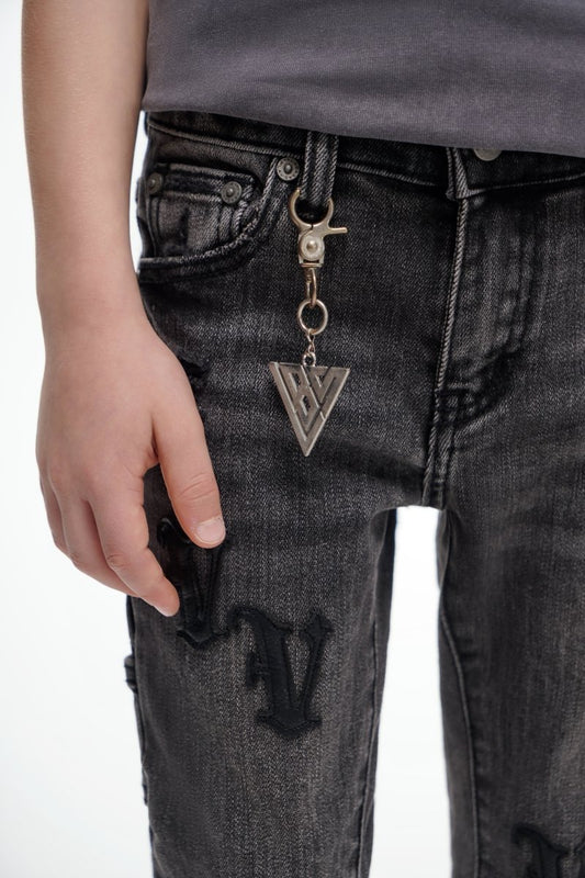 Kids V - Minimal Dk. Grey Wash Stacked - Valabasas