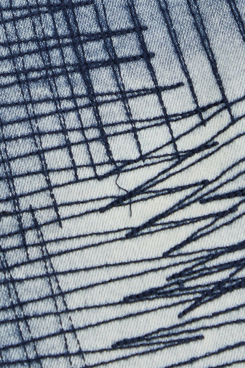 "MR. EMBROIDERY" STACKED FLARE JEAN ARTIC MIDNIGHT - Valabasas