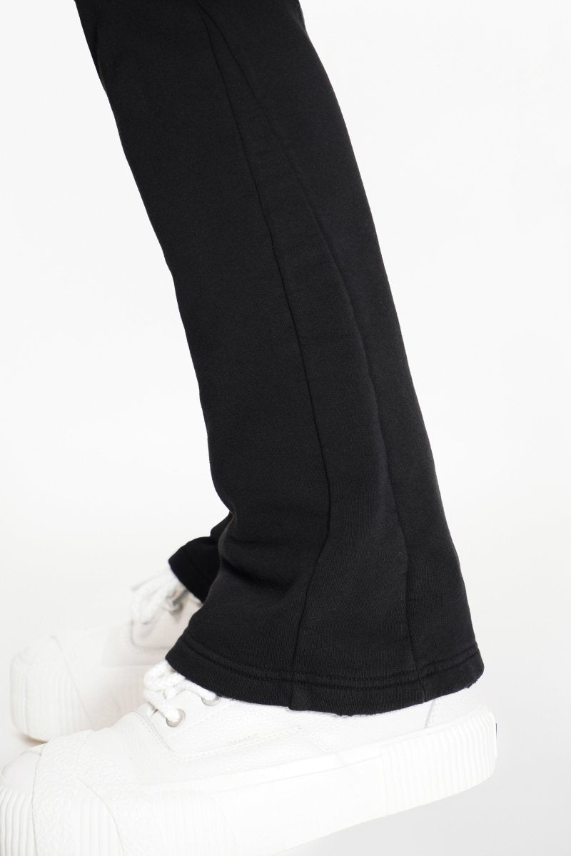 Mr. Fleece Stacked Black - Valabasas