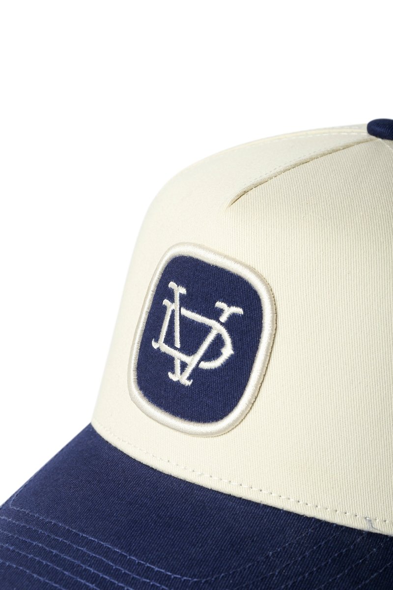 Nobeless Trucker Hat – Off White / Navy - Valabasas