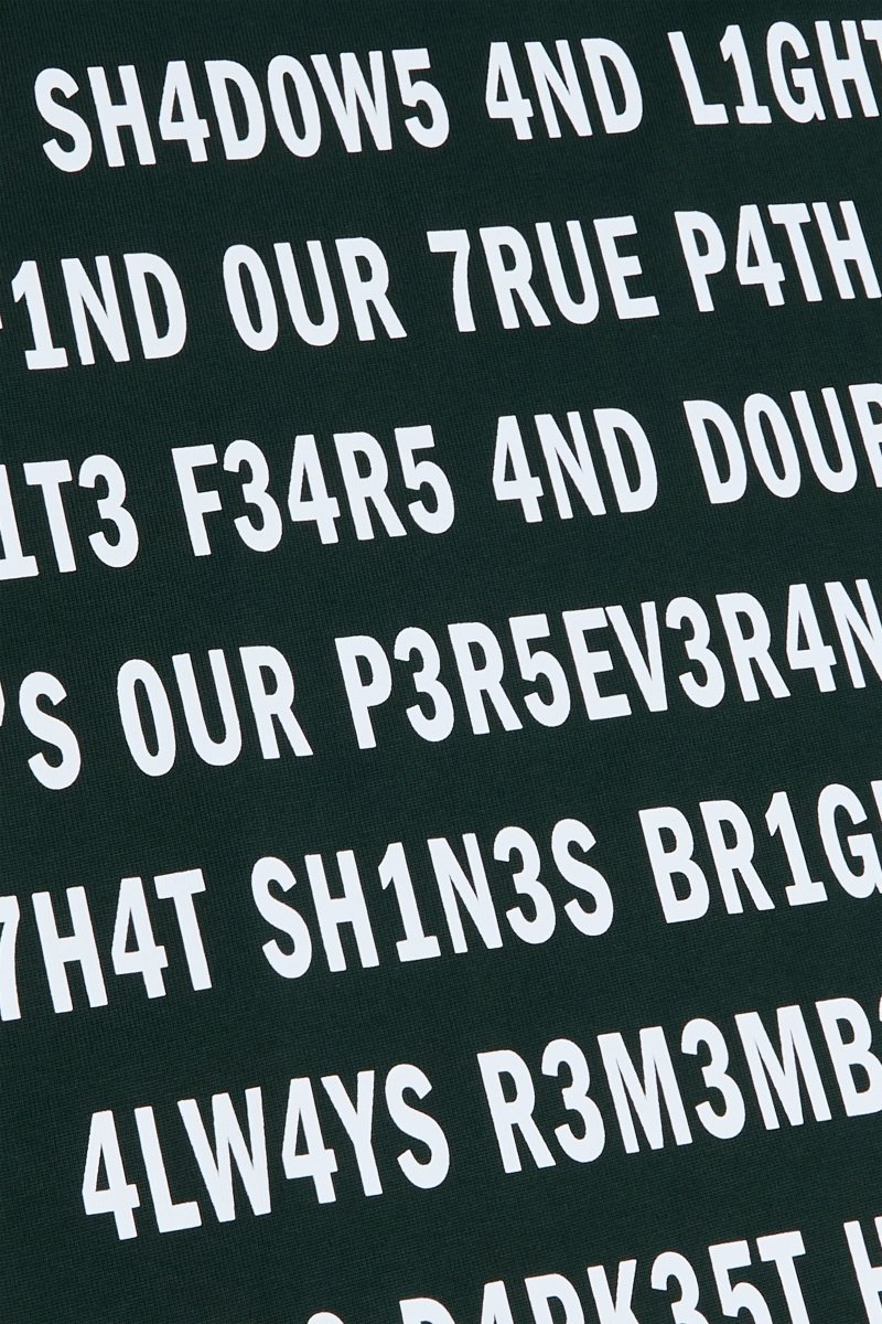 "PATHFINDER" DARK GREEN OVERSIZED TEE