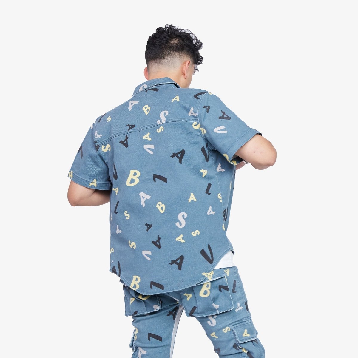 "PUZZLE" SKY BLUE V CAMO BUTTON DOWN