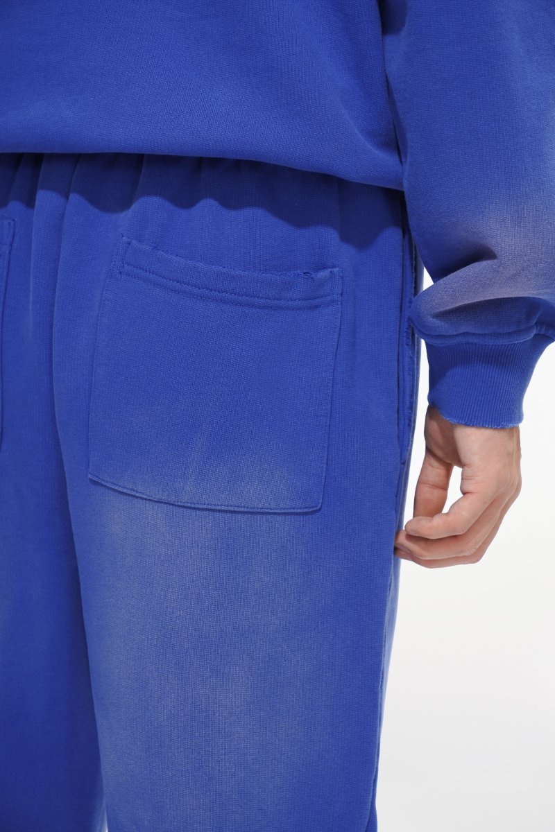 Stand Blue Pants - Valabasas