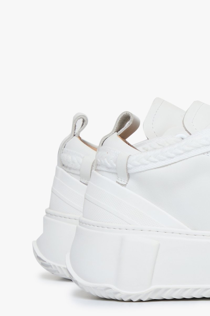 The Vision 100 Low White – Valabasas