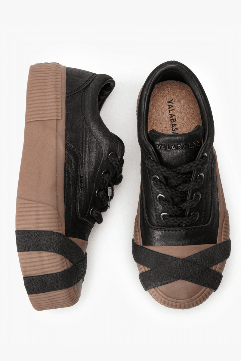 Twisted Metal Black Gum Shoes - Valabasas