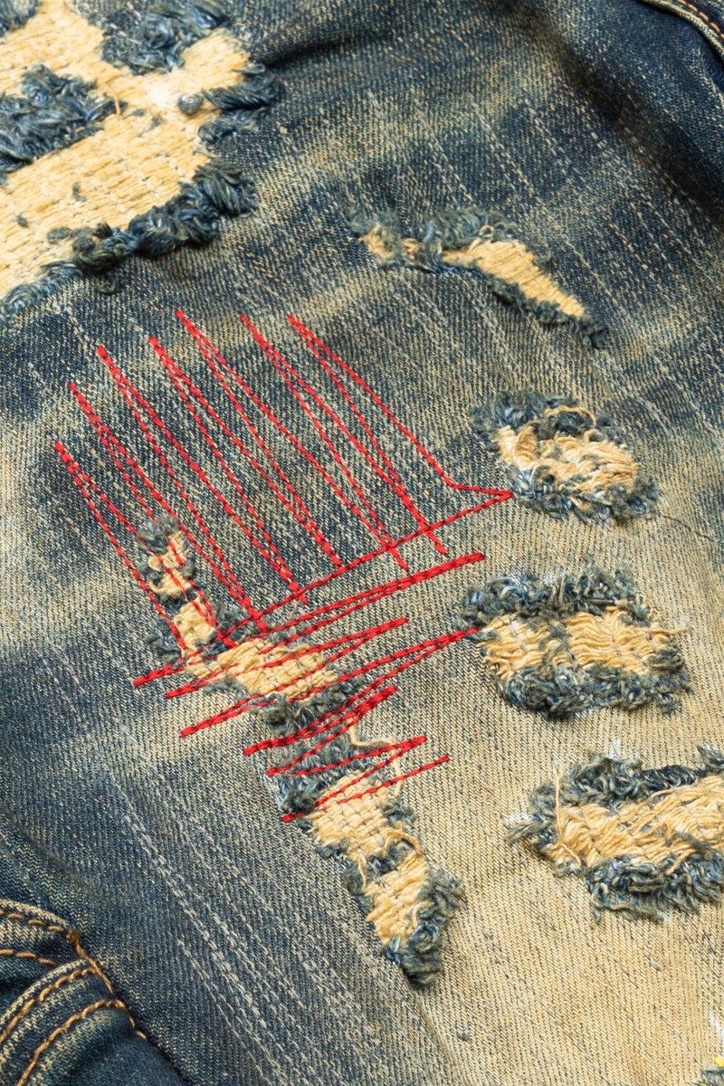 "ZERO” DIRTY VINTAGE WASH STACKED FLARE JEAN